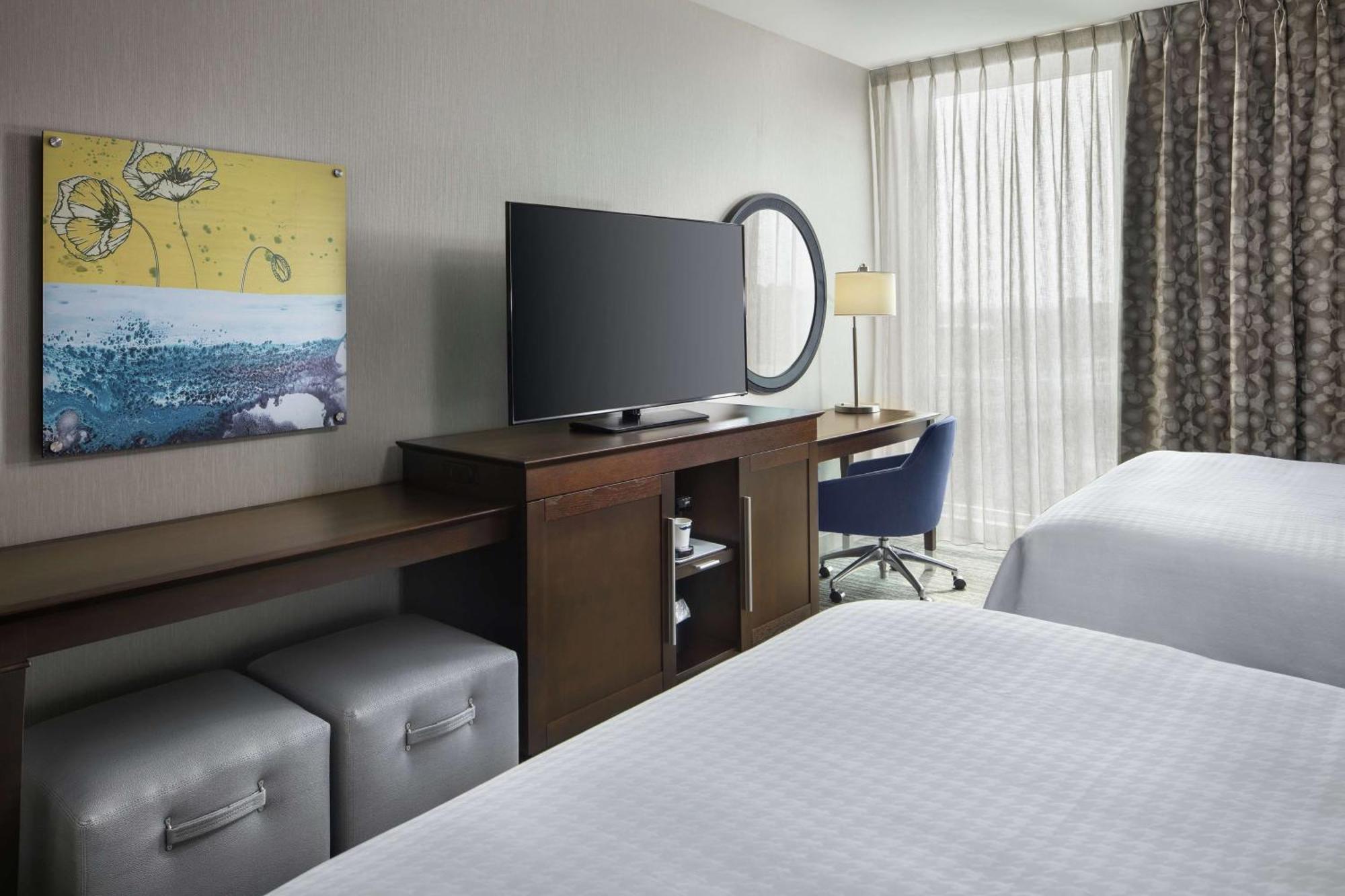 Hampton Inn & Suites Teaneck/Glenpointe Buitenkant foto