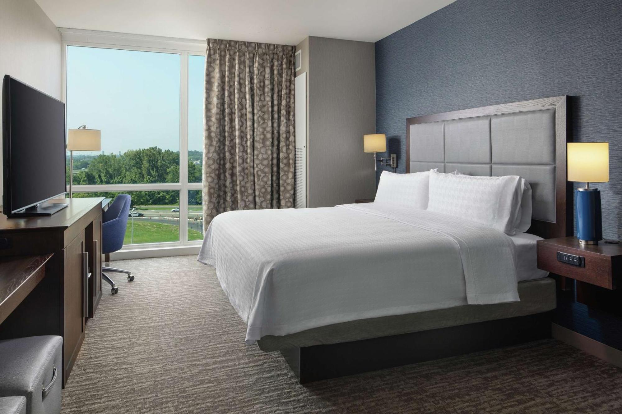 Hampton Inn & Suites Teaneck/Glenpointe Buitenkant foto