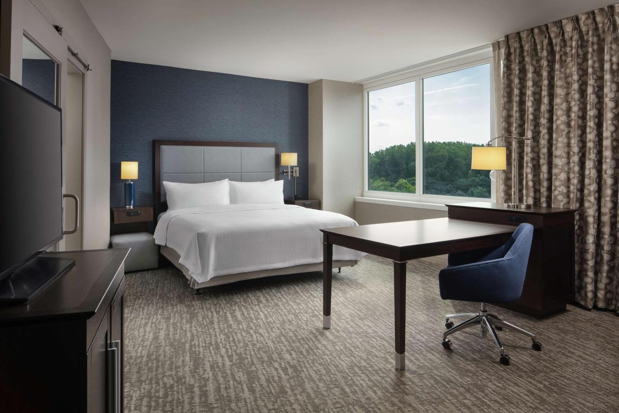 Hampton Inn & Suites Teaneck/Glenpointe Buitenkant foto