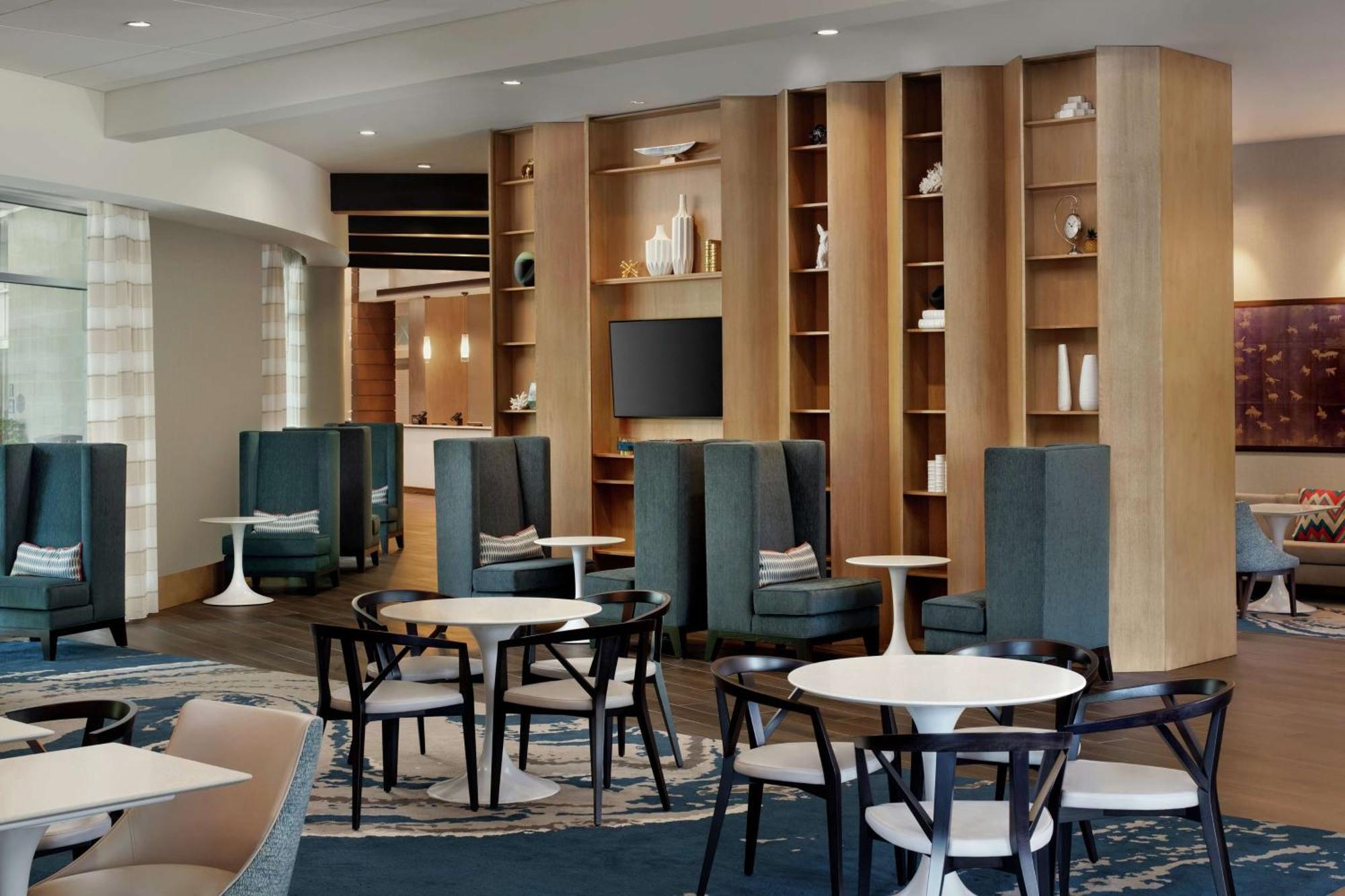 Hampton Inn & Suites Teaneck/Glenpointe Buitenkant foto